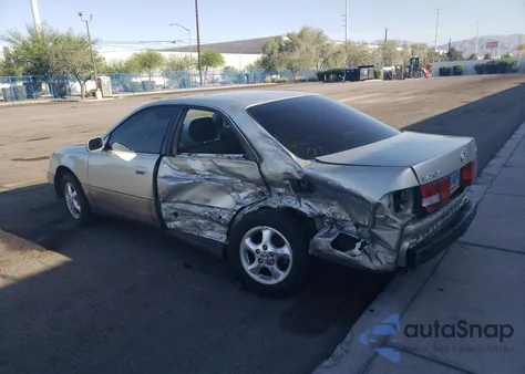 1999 Lexus Es 300 from USA, damaged, VIN JT8BF28GXX5072937